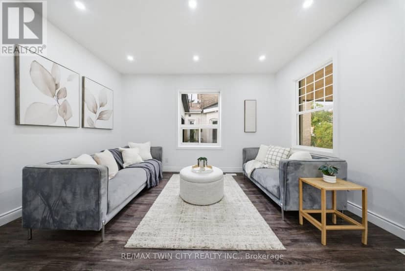 42 Peel Street — photo 13 of 28