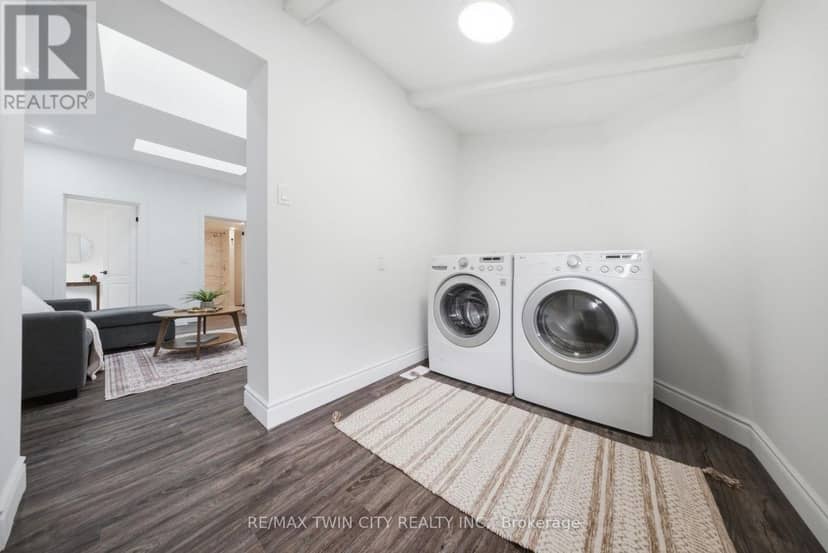42 Peel Street — photo 18 of 28