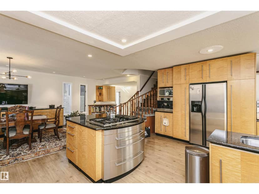 10839 80 Avenue NW — photo 16 of 40