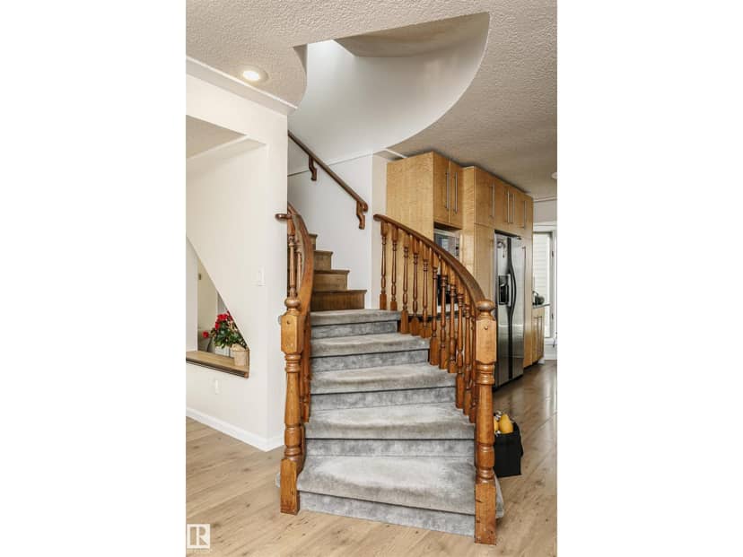 10839 80 Avenue NW — photo 33 of 40