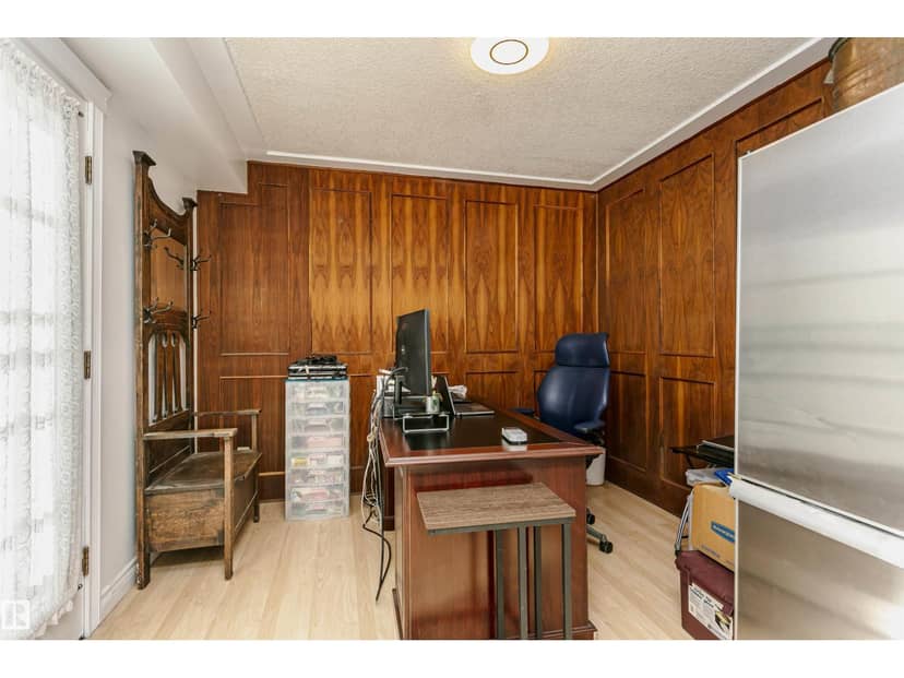 10839 80 Avenue NW — photo 31 of 40