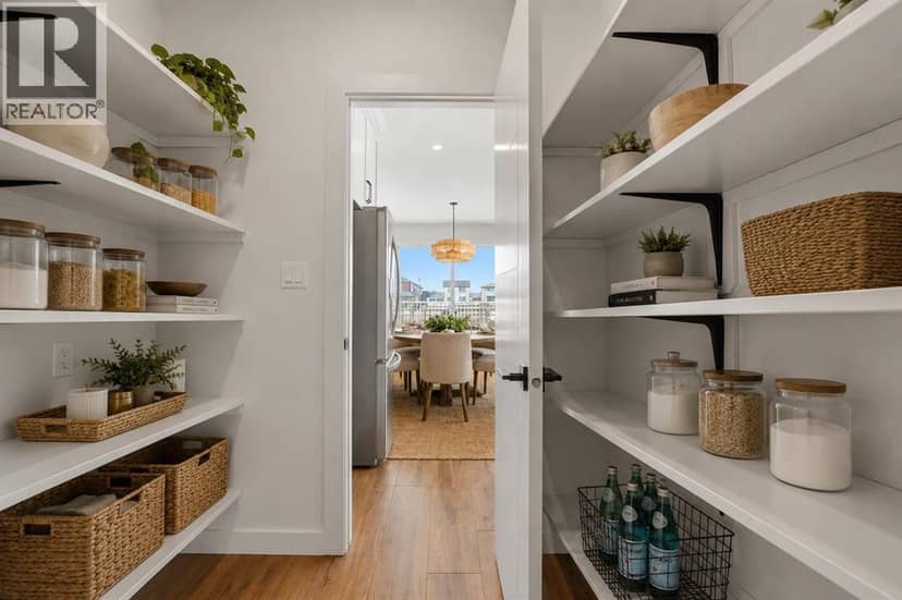 8 Tipping Avenue — photo 9 of 17