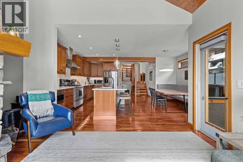 634 4 Street — photo 11 of 40