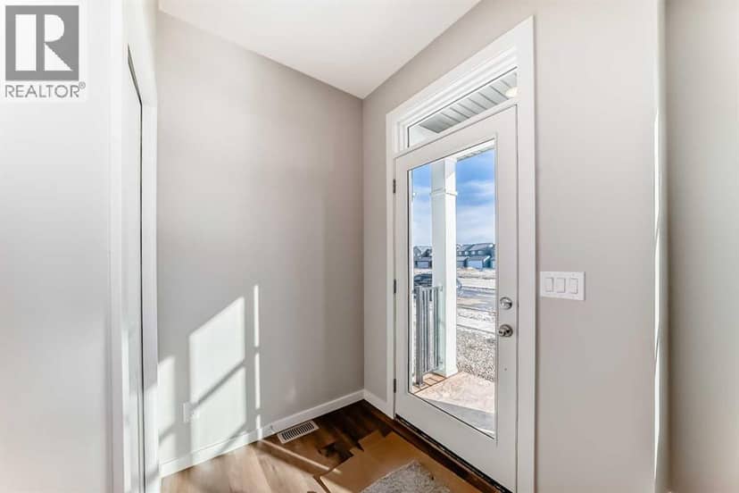 61 Monarch Boulevard — photo 14 of 32