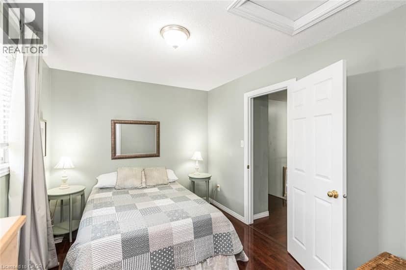 10 RICHVIEW Drive — photo 23 of 40