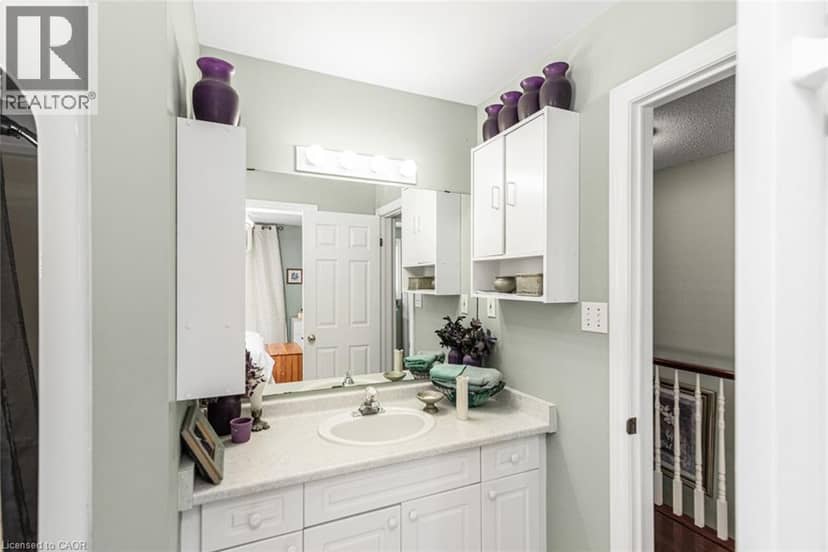 10 RICHVIEW Drive — photo 30 of 40