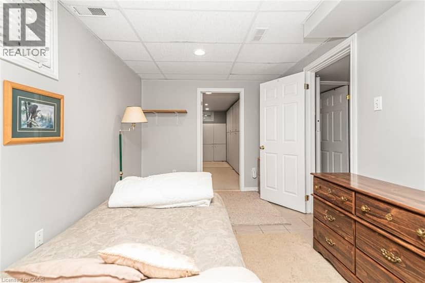10 RICHVIEW Drive — photo 34 of 40