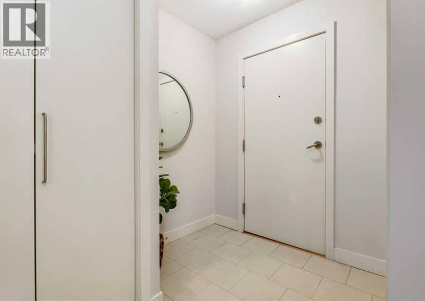 339, 35 Richard Court SW, Calgary, photo 4