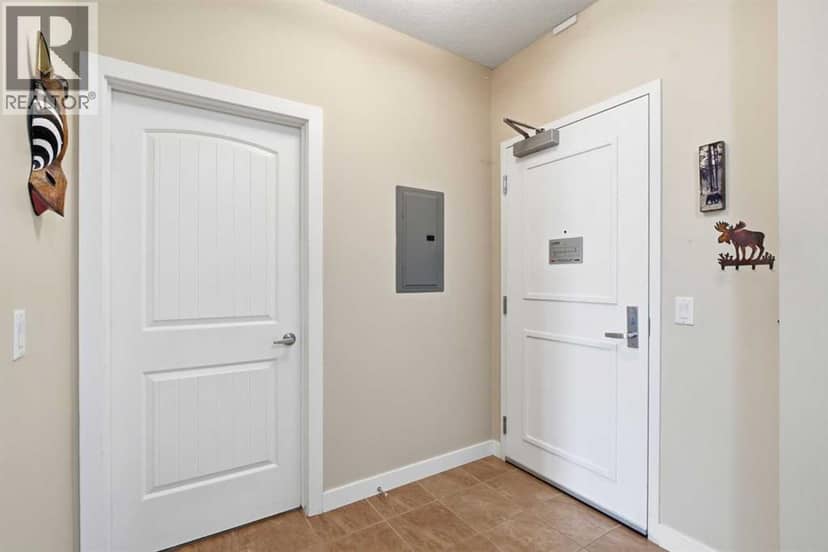104, 1005B Westmount Drive, Strathmore, photo 5