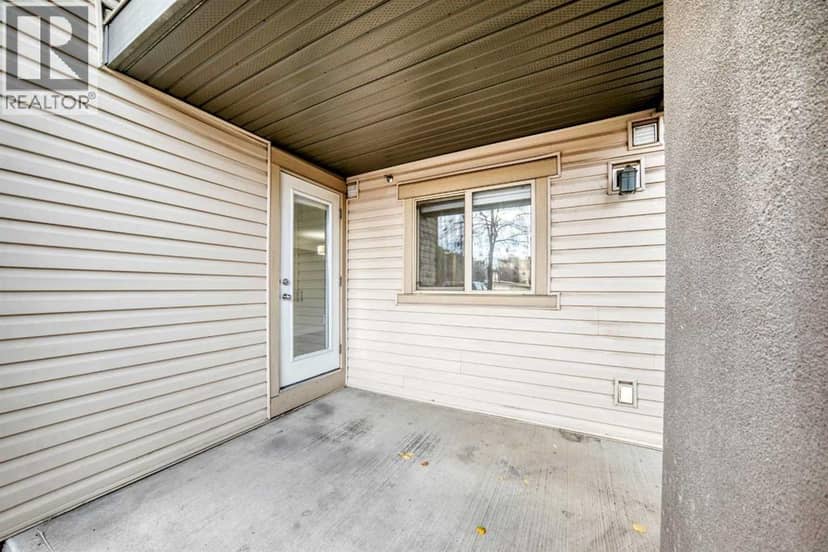 4118, 403 Mackenzie Way SW — photo 22 of 40