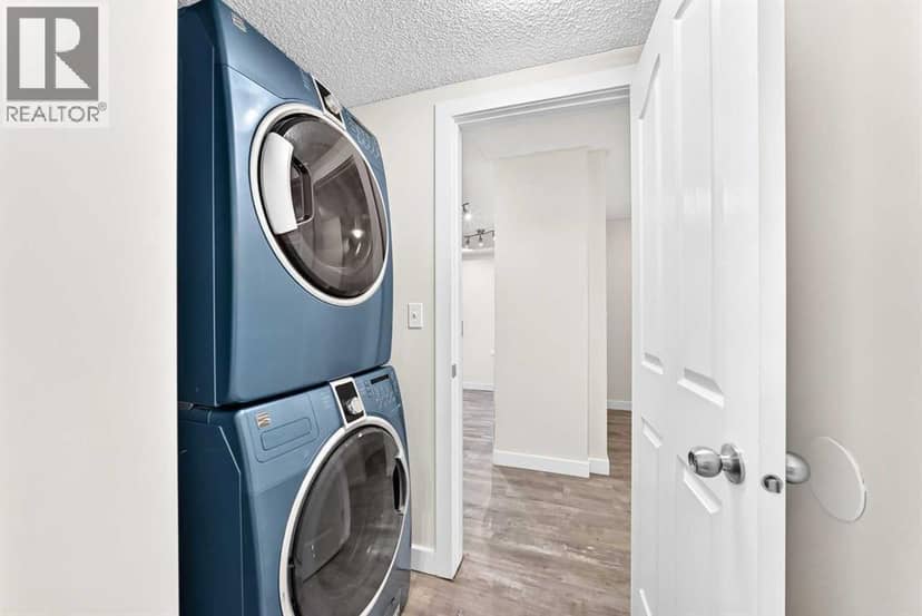 4118, 403 Mackenzie Way SW — photo 38 of 40