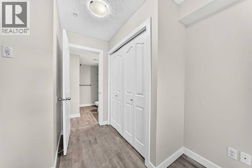 4118, 403 Mackenzie Way SW — photo 34 of 40