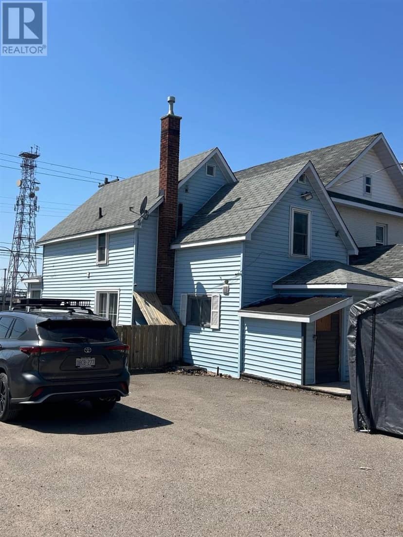 356 Albert ST — photo 3 of 3