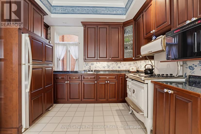 55 Queen Street — photo 13 of 40