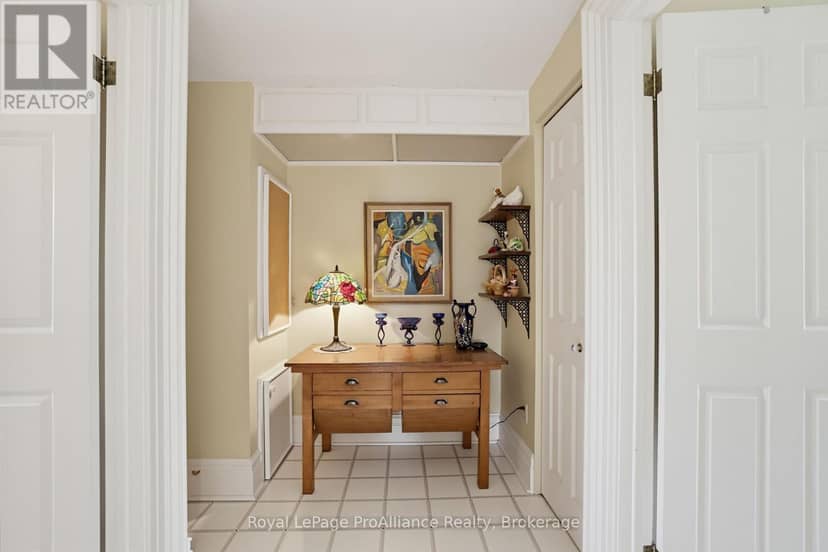 55 Queen Street — photo 17 of 40