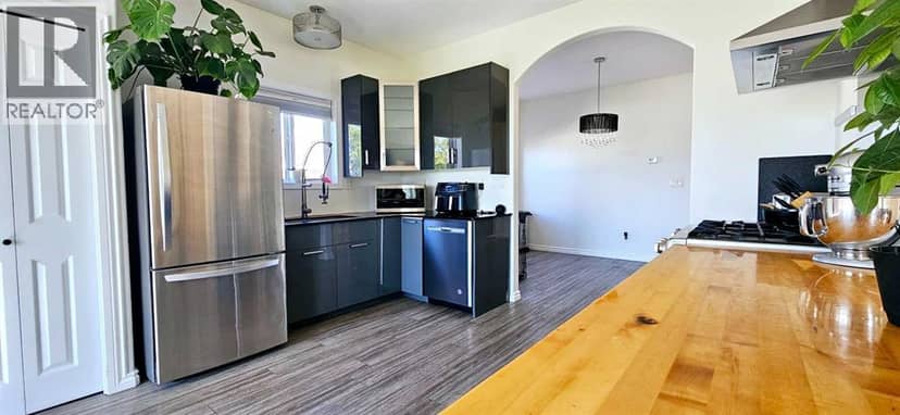 403 Silver Pointe Drive — photo 13 of 38