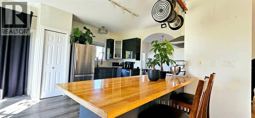 403 Silver Pointe Drive — photo 9 of 38