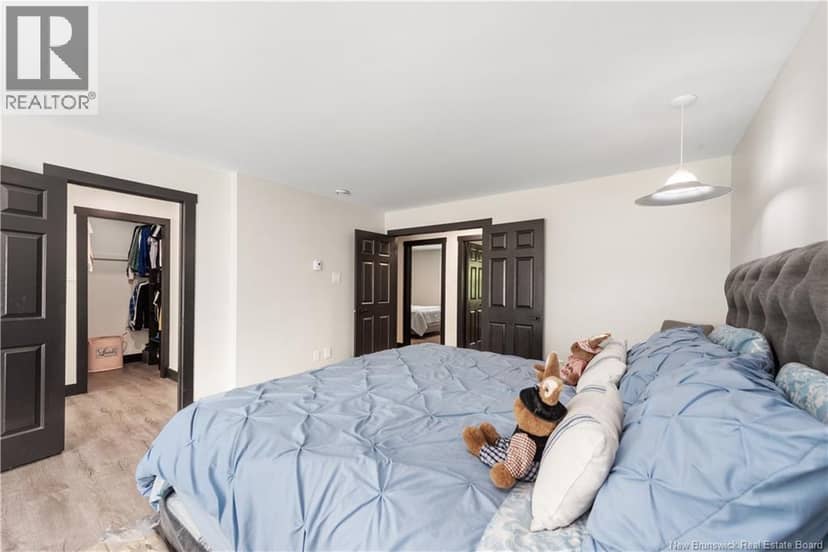 32 Riverbend — photo 15 of 34