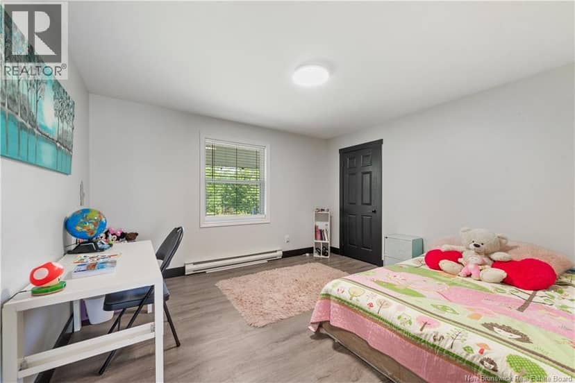 32 Riverbend — photo 20 of 34