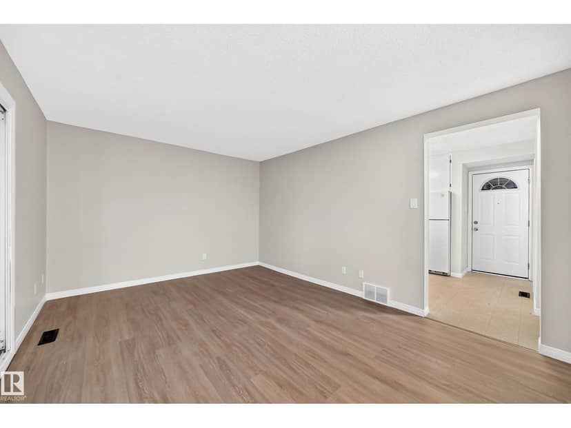 89 Habitat Cr NW — photo 13 of 40
