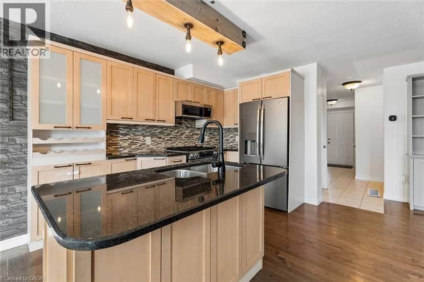 27 PETTIT Street — photo 15 of 40