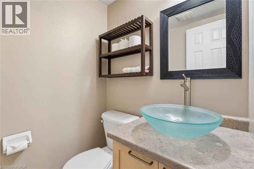 27 PETTIT Street — photo 17 of 40