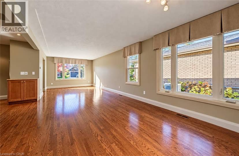 108 PLYMOUTH Road, Kitchener, photo 7