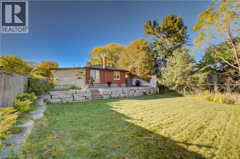 108 PLYMOUTH Road, Kitchener, photo 3