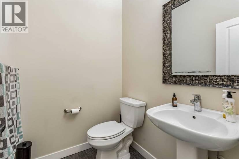 281 Boulder Creek Crescent SE — photo 14 of 40