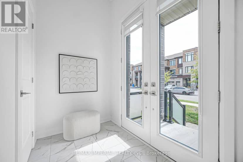 212 Vermont Avenue — photo 4 of 33
