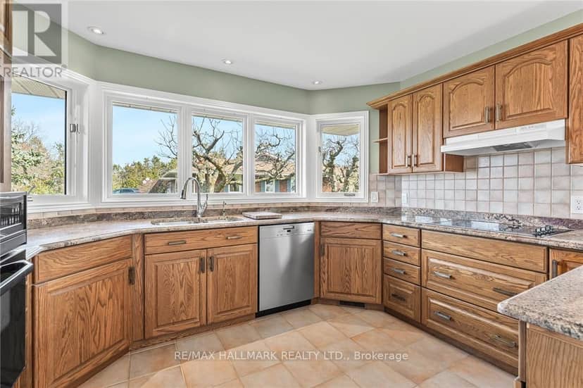 3503 Lakeshore Road — photo 13 of 40