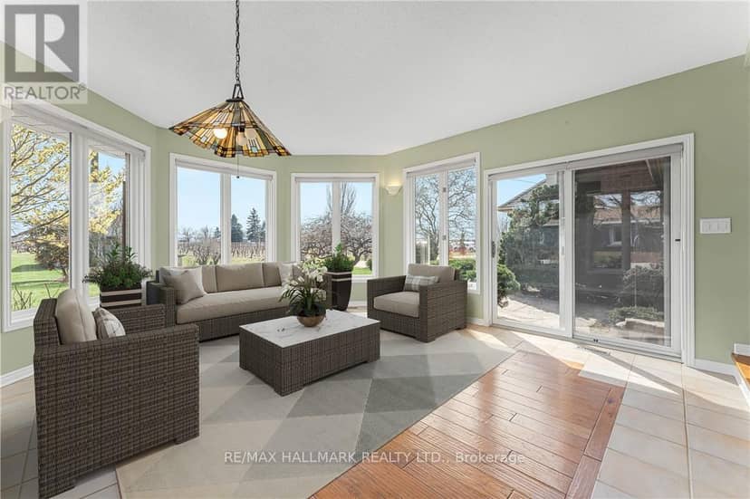 3503 Lakeshore Road — photo 16 of 40