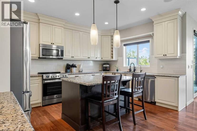 76 Auburn Glen Heights SE — photo 15 of 40