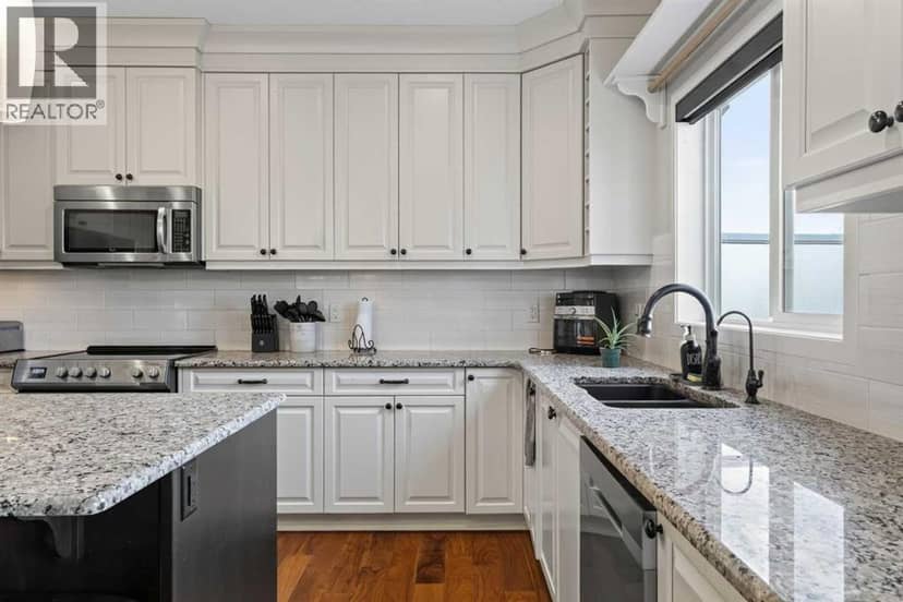 76 Auburn Glen Heights SE — photo 16 of 40