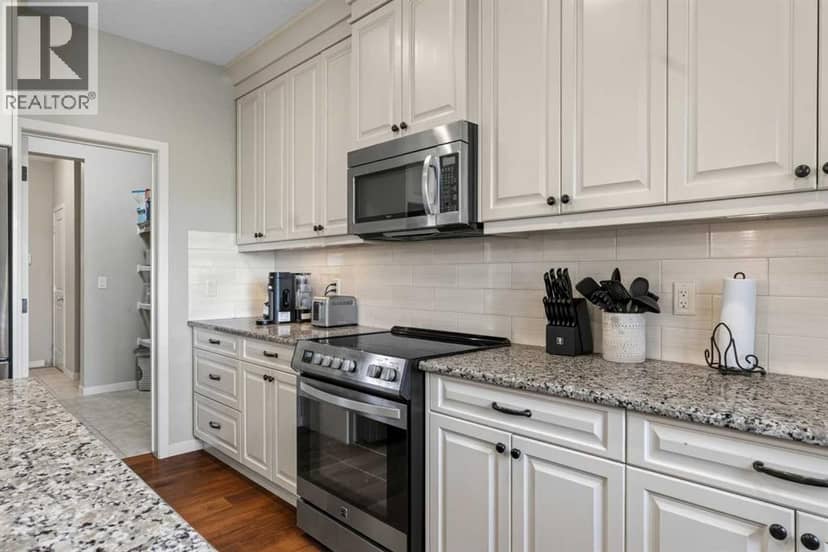 76 Auburn Glen Heights SE — photo 17 of 40