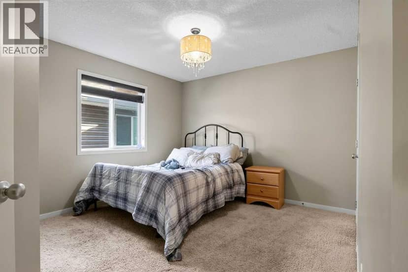 76 Auburn Glen Heights SE — photo 32 of 40