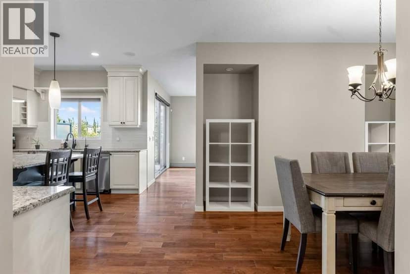 76 Auburn Glen Heights SE — photo 9 of 40