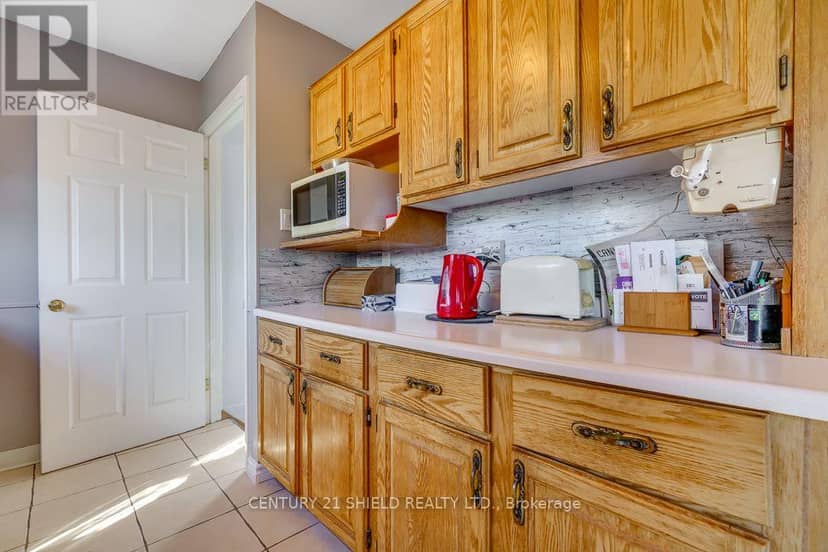 502 Anderson Drive — photo 17 of 33