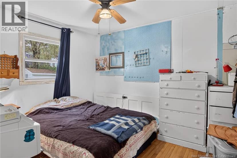 34 Currie Avenue — photo 19 of 37