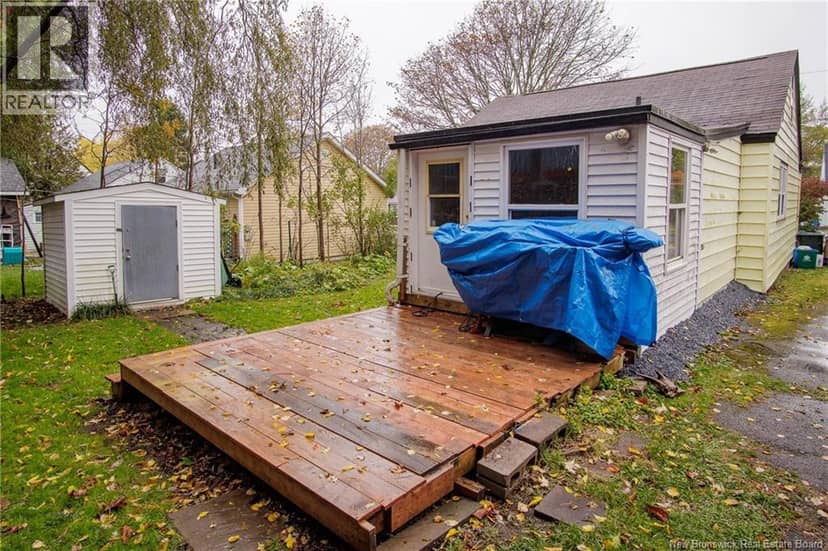 34 Currie Avenue — photo 25 of 37