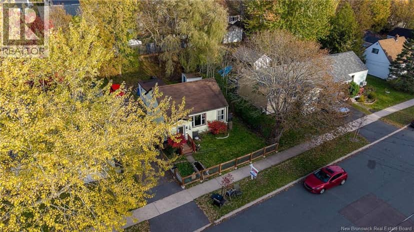 34 Currie Avenue — photo 30 of 37