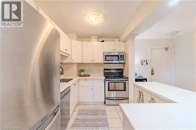 648 GREY Street Unit# 305, Brantford, photo 4