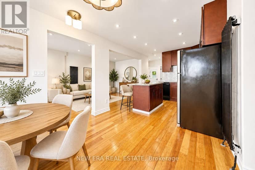 59 Barker Avenue, Toronto, photo 4