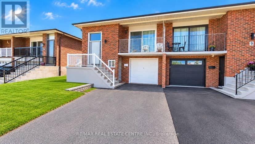 11 Albany Drive, Vaughan, photo 2