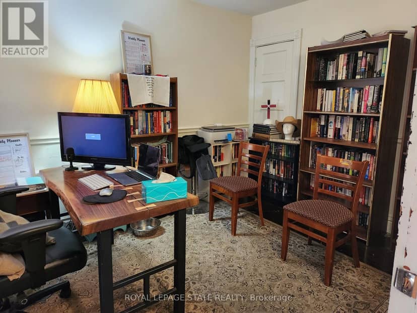 25 Gladstone Avenue — photo 14 of 29