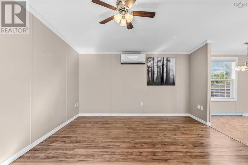 549 Thorn Avenue — photo 23 of 40