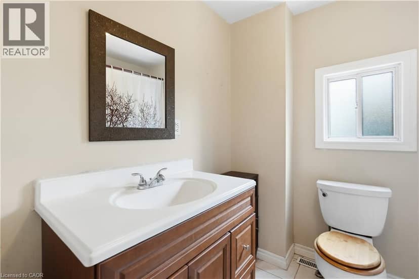 26 NIAGARA Street — photo 15 of 26