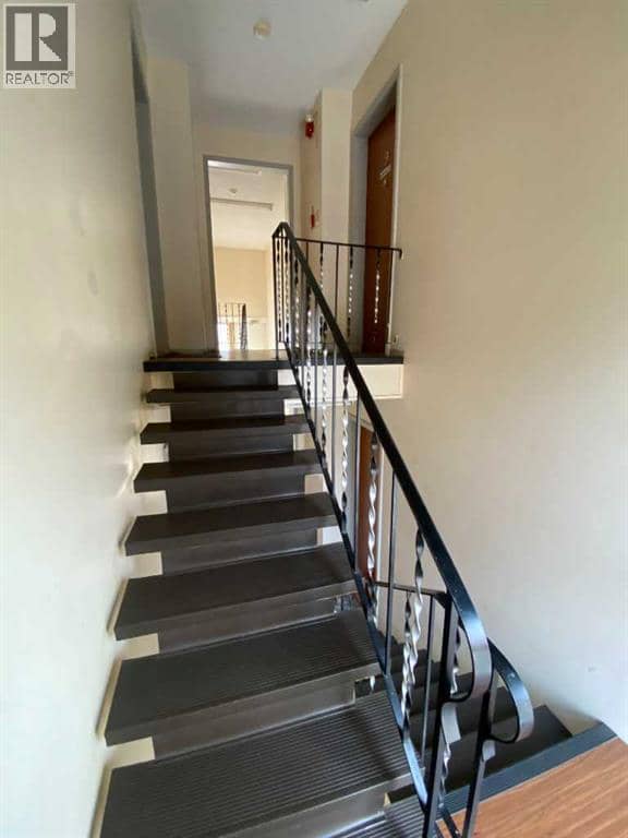 1-12, 104 1 Street E — photo 14 of 17