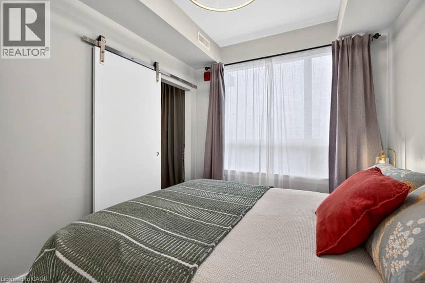 10 ESPLANADE Lane Unit# 511, Grimsby, photo 4