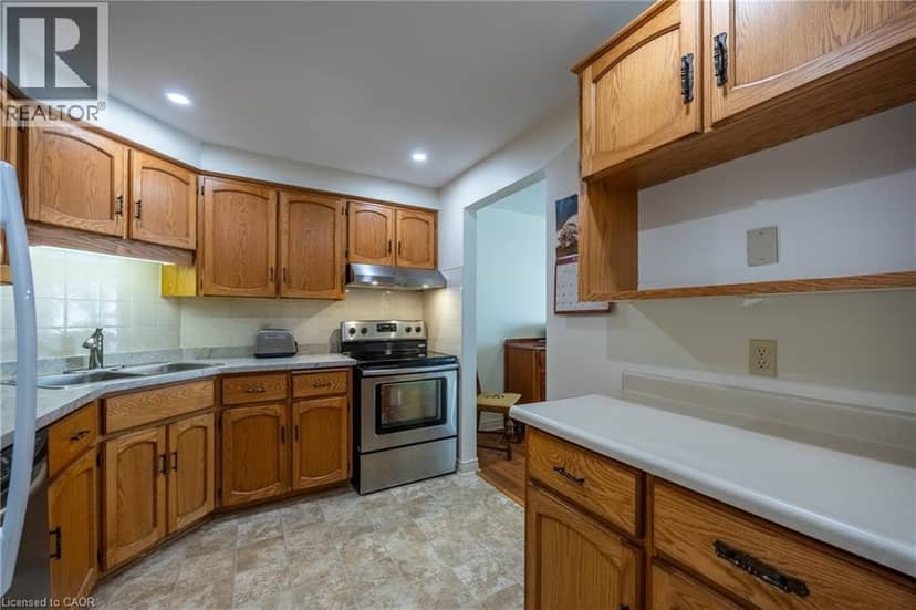 303 WILLIAM Street Unit# 205, Delhi, photo 4